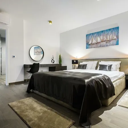 Apartment Luxury And