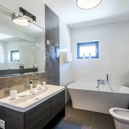 Luxury And Apartment
