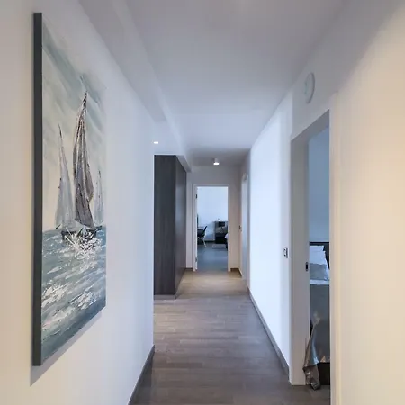 Luxury And * Zára
