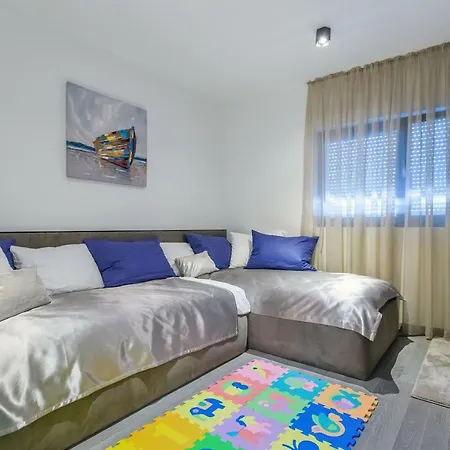 Luxury And Apartman *