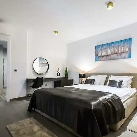 Luxury And Διαμέρισμα